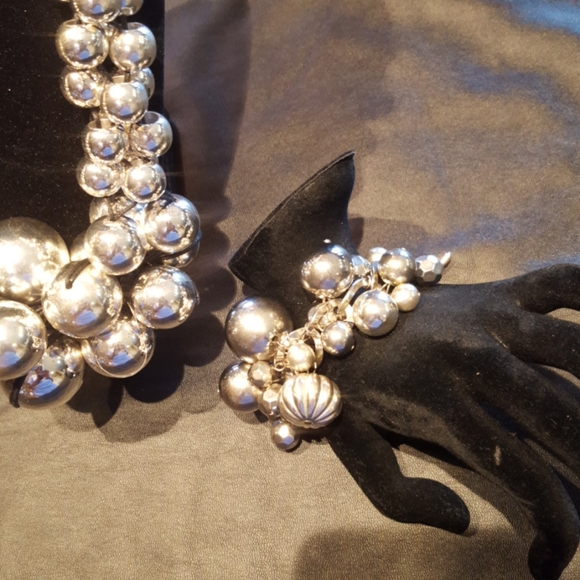 Silver Mirrored Three Piece Set - Picture 4 of 6